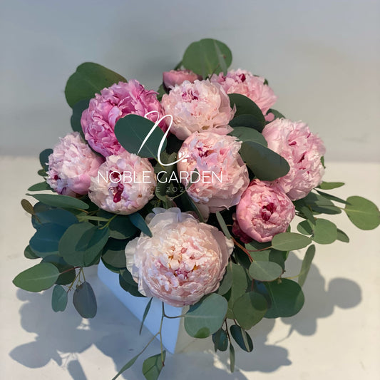 Peonies vase