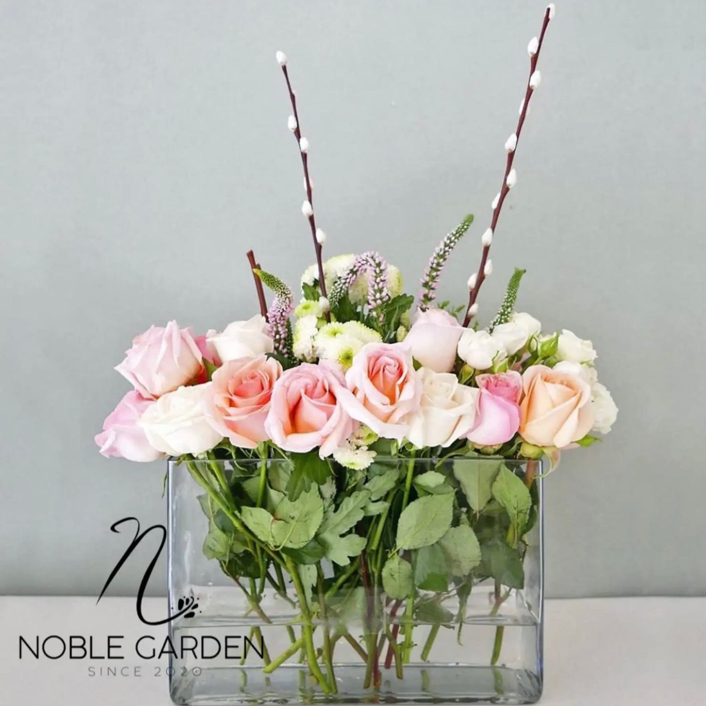 Special roses in vase